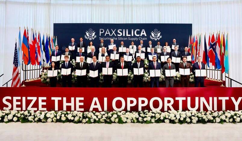 PAX SILICA Summit